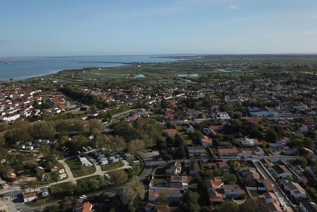 Les Amareyeurs - Ile D'Oleron - Maison Classee 3 Etoiles Avec Piscine - Clim - Velos Le Château-dʼOléron 外观 照片