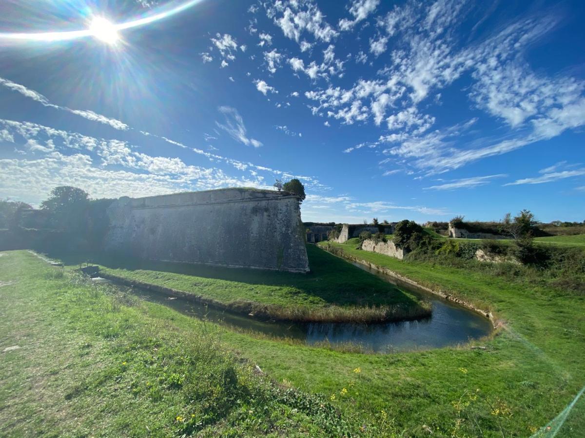 Les Amareyeurs - Ile D'Oleron - Maison Classee 3 Etoiles Avec Piscine - Clim - Velos Le Château-dʼOléron 外观 照片