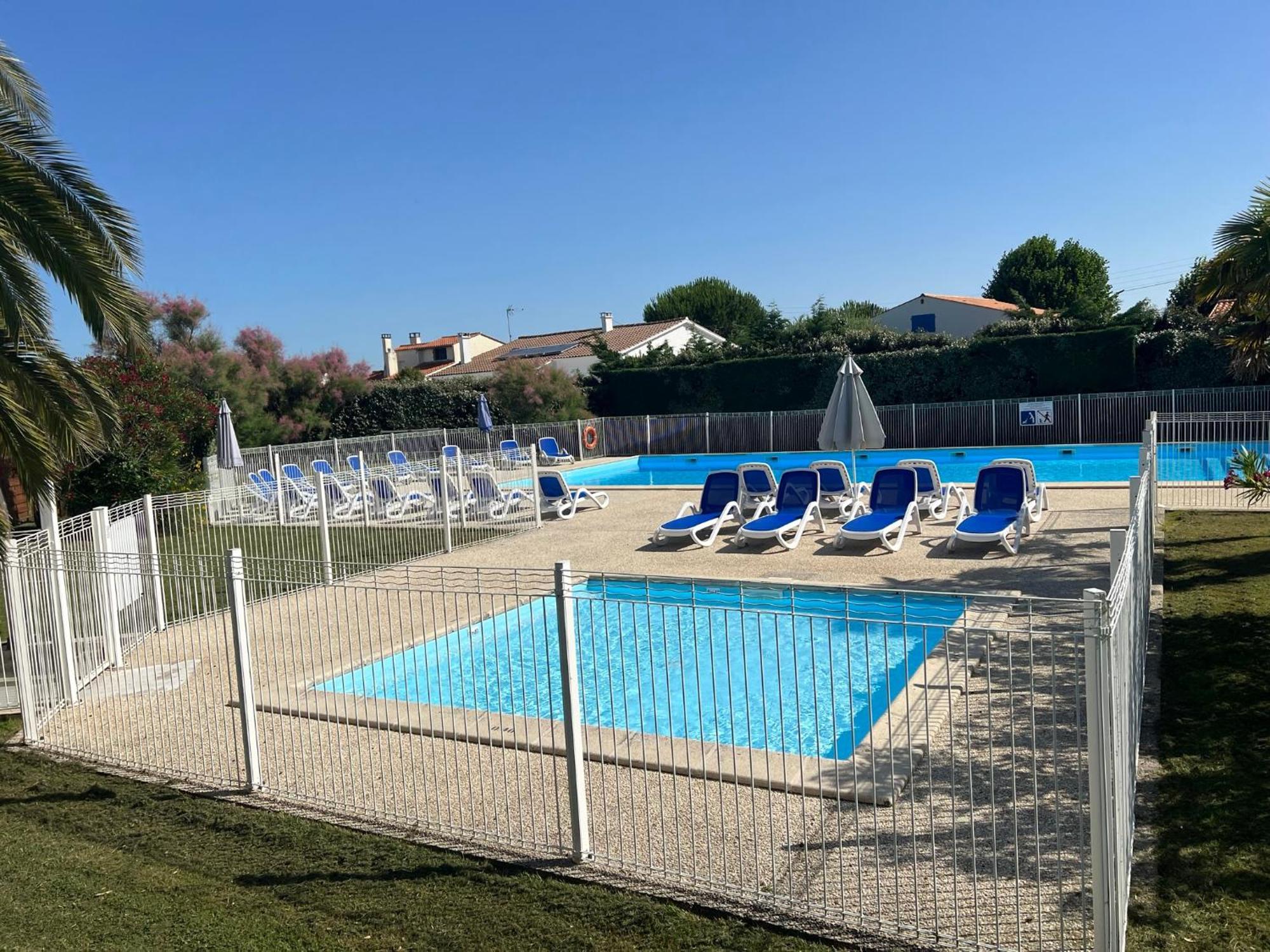 Les Amareyeurs - Ile D'Oleron - Maison Classee 3 Etoiles Avec Piscine - Clim - Velos Le Château-dʼOléron 外观 照片